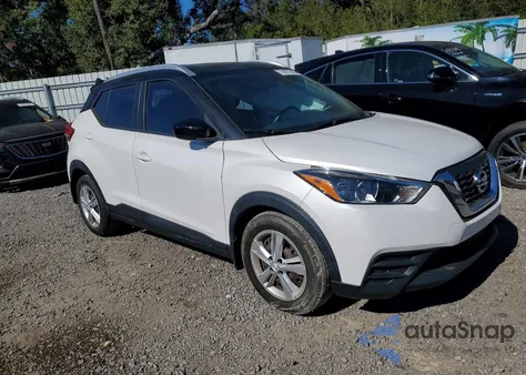 2019 Nissan Kicks S z USA, uszkodzony, nr VIN 3N1CP5CUXKL471022